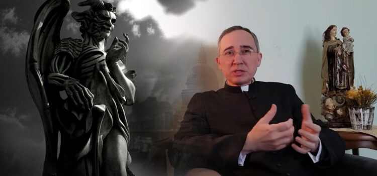 Padre Leonardo alerta: fuja dos “teólogos de Facebook”!