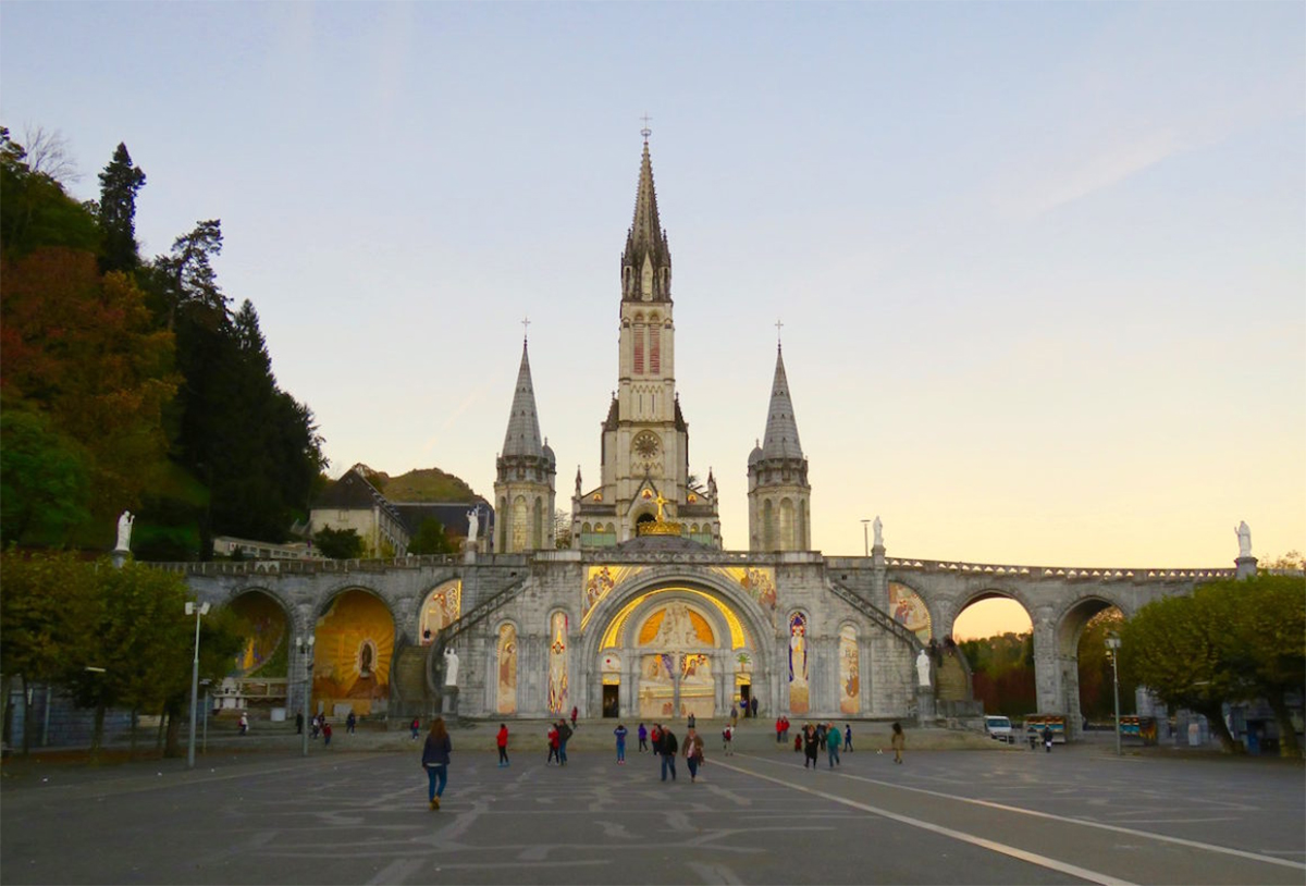 O magnífico Santuário de Nossa Senhora de Lourdes